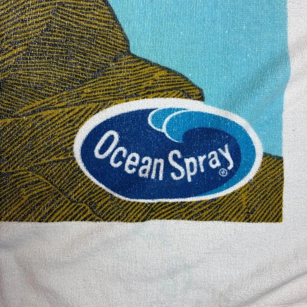Vintage Ocean Spray Seal Beach Towel Center for Marine Conservation Blue White